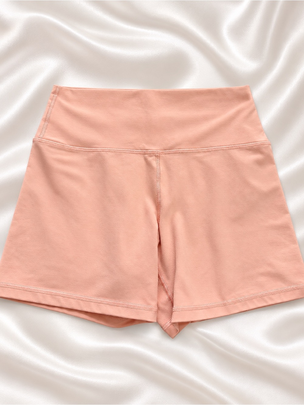 OFFLINE by Aerie The Hugger High Waisted 5" Bike Shorts Peach L